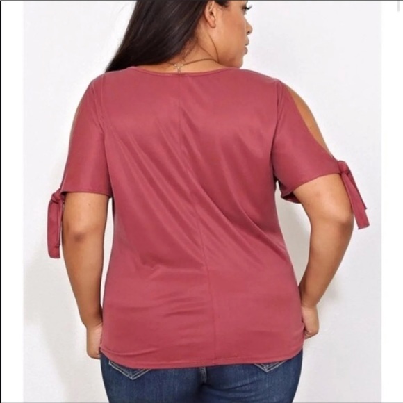 Split sleeve top NWOT - Picture 2 of 3